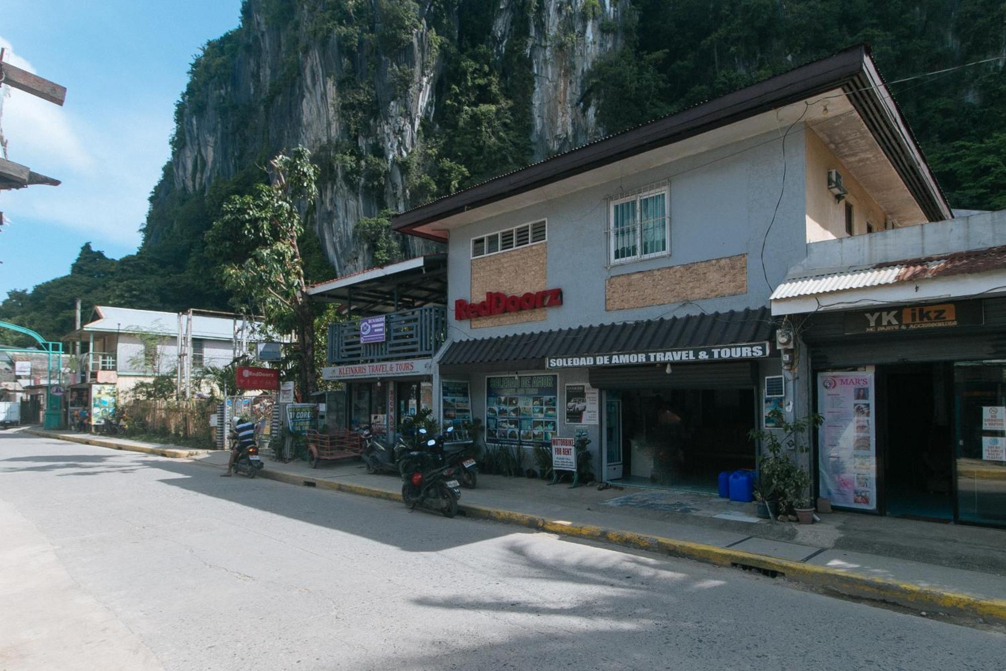 爱妮岛 布那柯兹旅馆旅舍 外观 照片